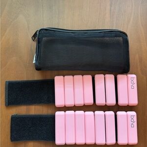Bala Bangles in pink with mesh storage bag